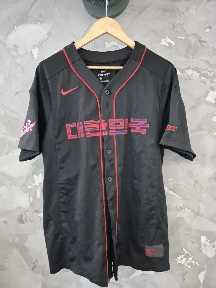 NMIXX | 엔믹스 Nmixx Baseball Uniform Sullyoon wts on